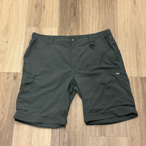 Men's Green Columbia Shorts size 36 - Picture 1 of 3